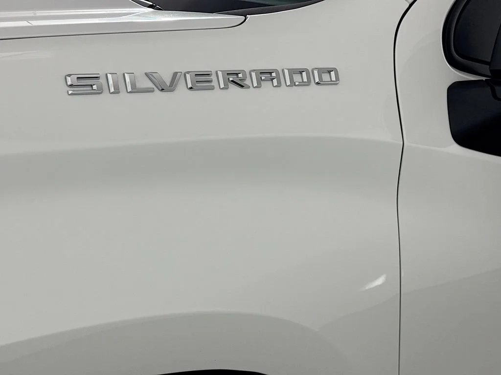 Used 2024 Summit White Chevrolet LT image 20