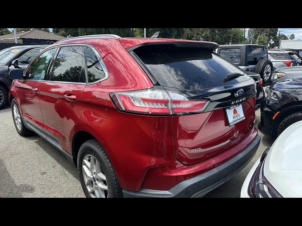 Used 2022 Rapid Red Metallic Tinted Clearcoat Ford SEL image 2