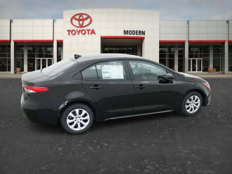 New 2026 Midnight Black Met Toyota LE image 16
