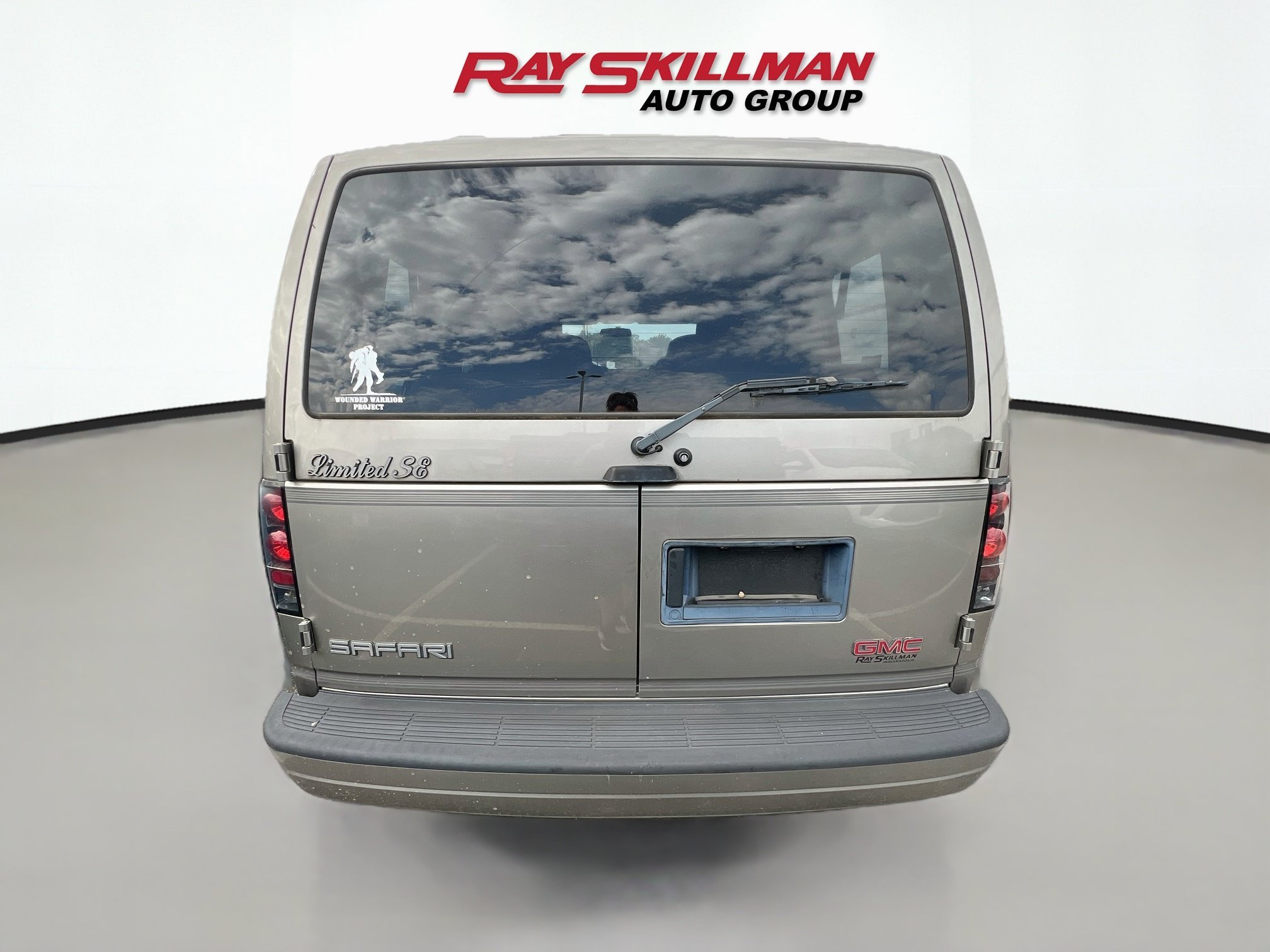 Used 2001 Pewter Metallic GMC YF7 UPFITTER image 5
