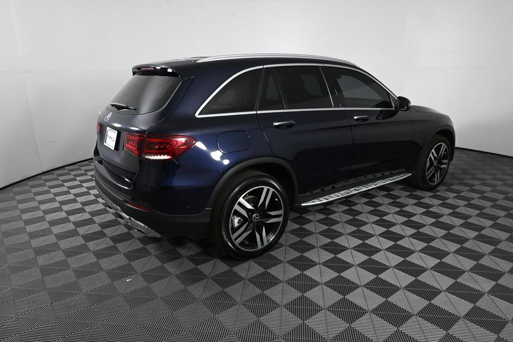Used 2021 Blue Mercedes-Benz GLC 300 image 27