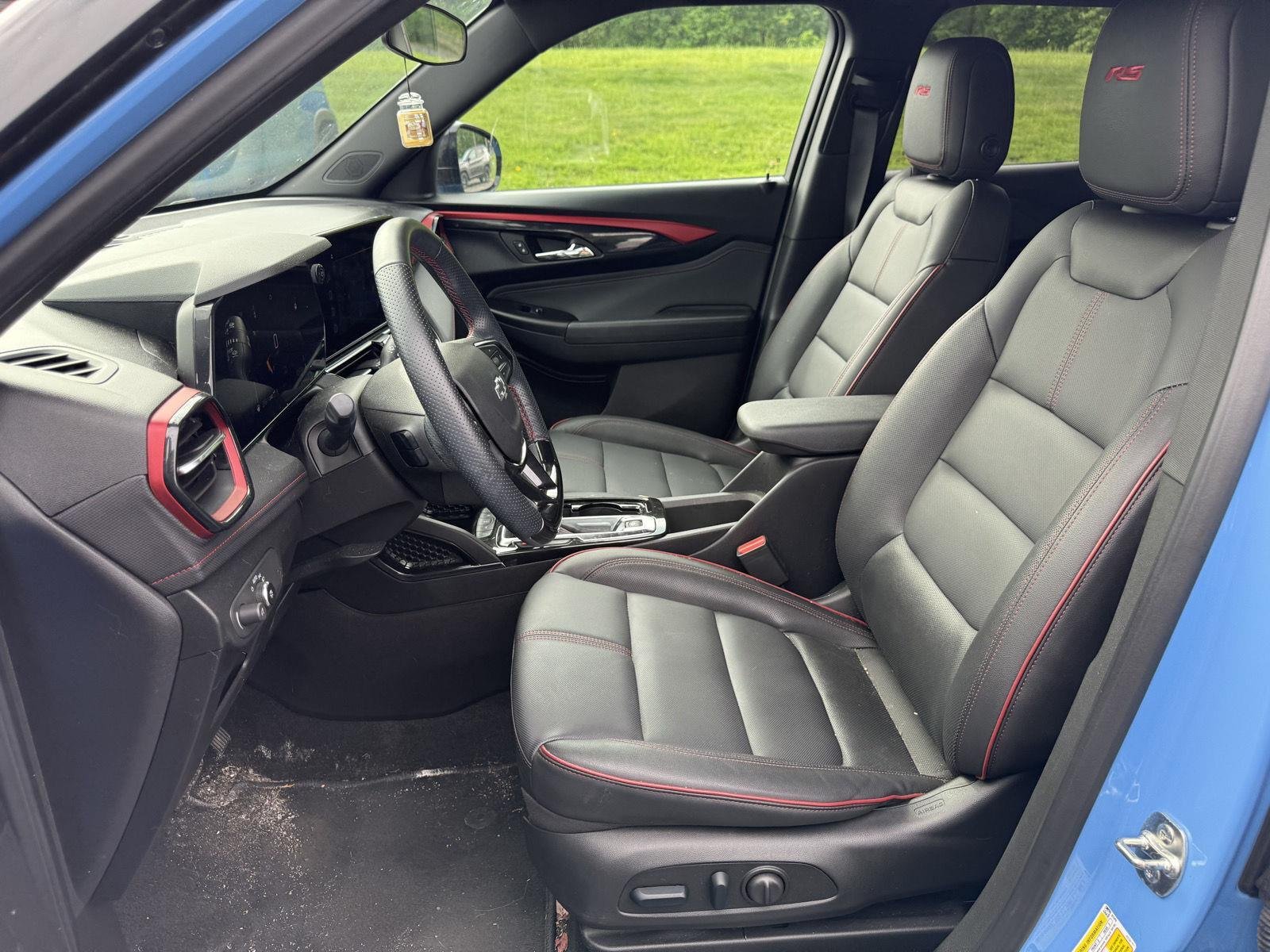 Used 2024 Fountain Blue Chevrolet RS image 4