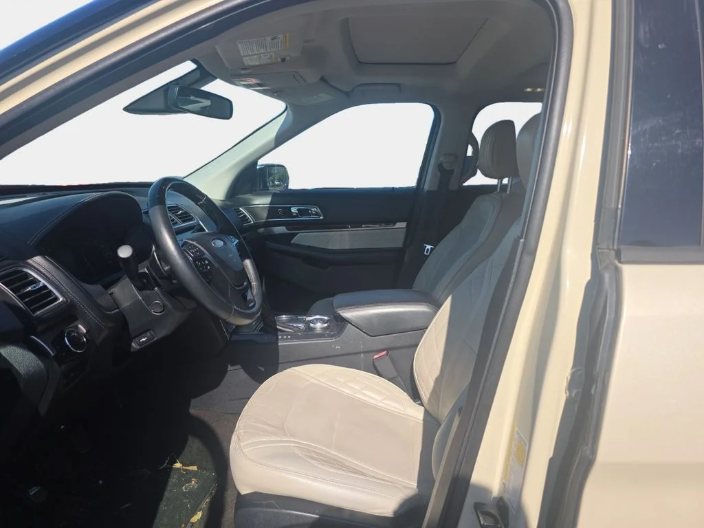 Used 2018 Silver Ford Platinum image 11