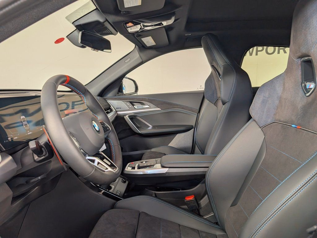 2026 BMW X2 35i - Photo 2