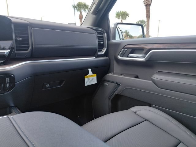 2026 GMC Sierra 1500 SLT - Photo 15