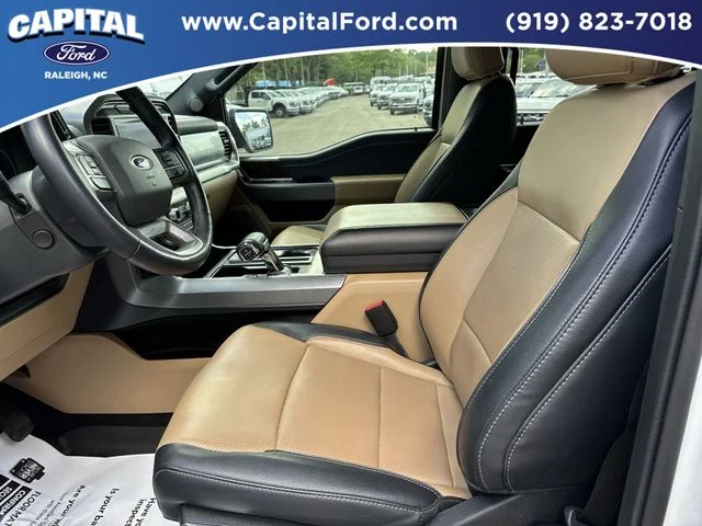 Used 2023 White Ford Lariat image 19