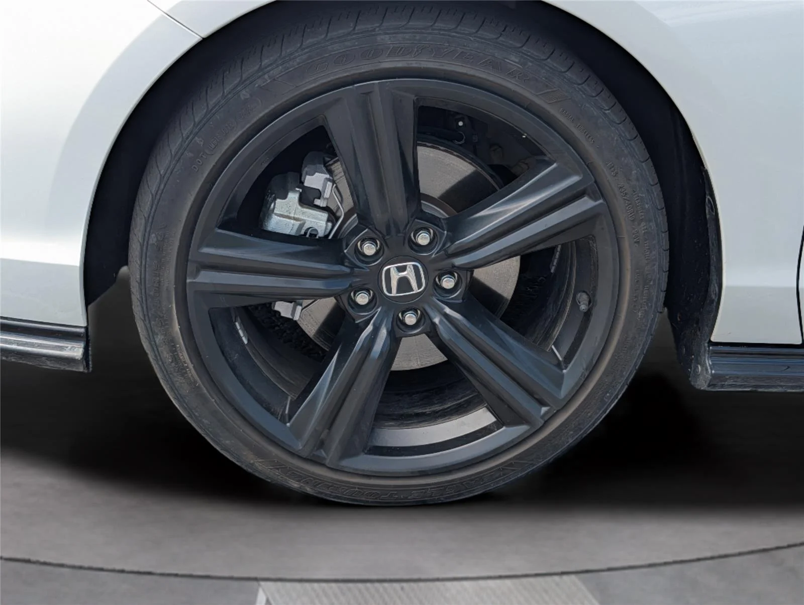 Used 2024 Platinum White Pearl Honda Sport-L image 35