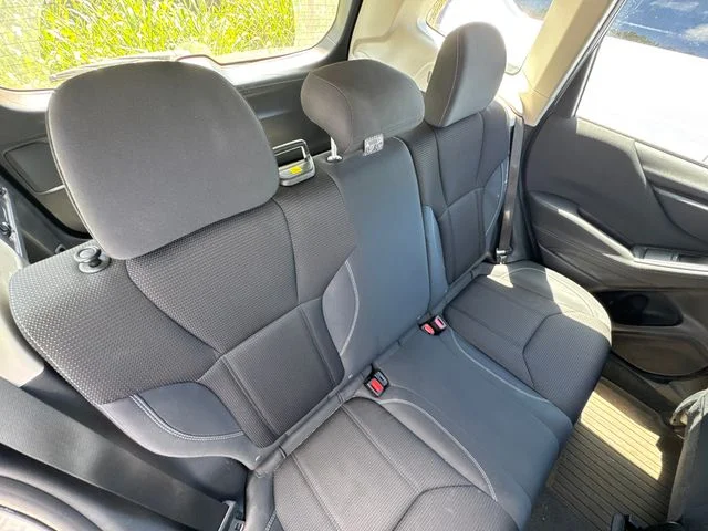 Used 2021 Silver Subaru Base image 19