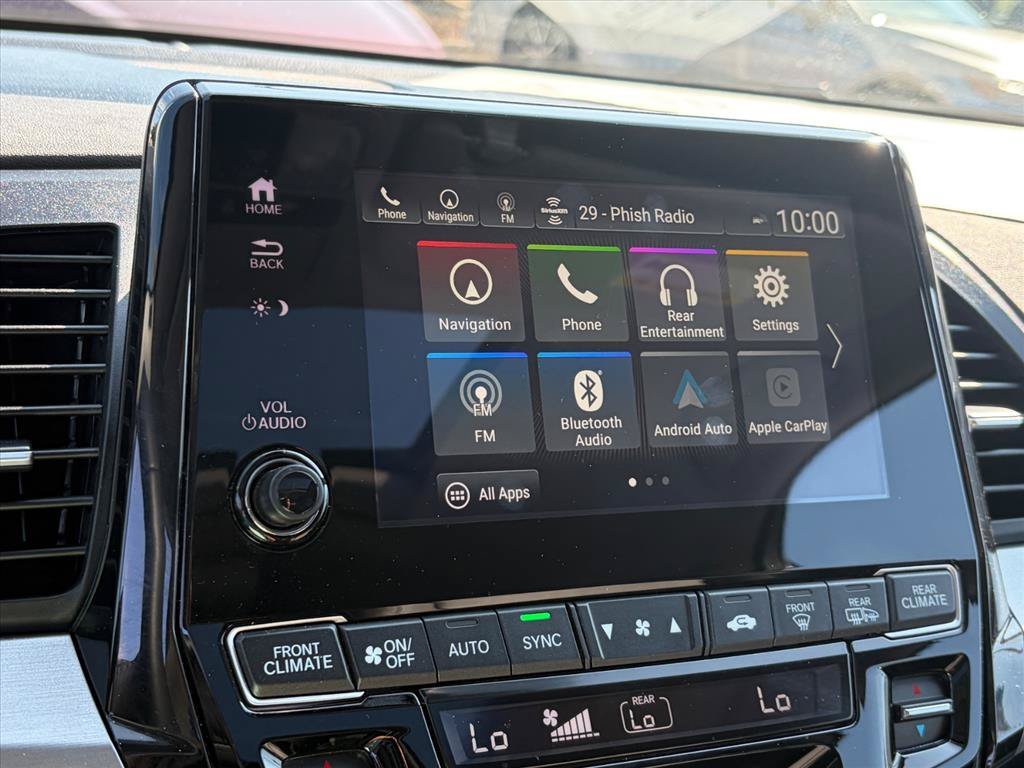 Used 2024 Lunar Silver Metallic Honda TOURING image 50