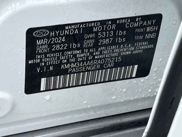 Used 2024 White Hyundai SEL image 27