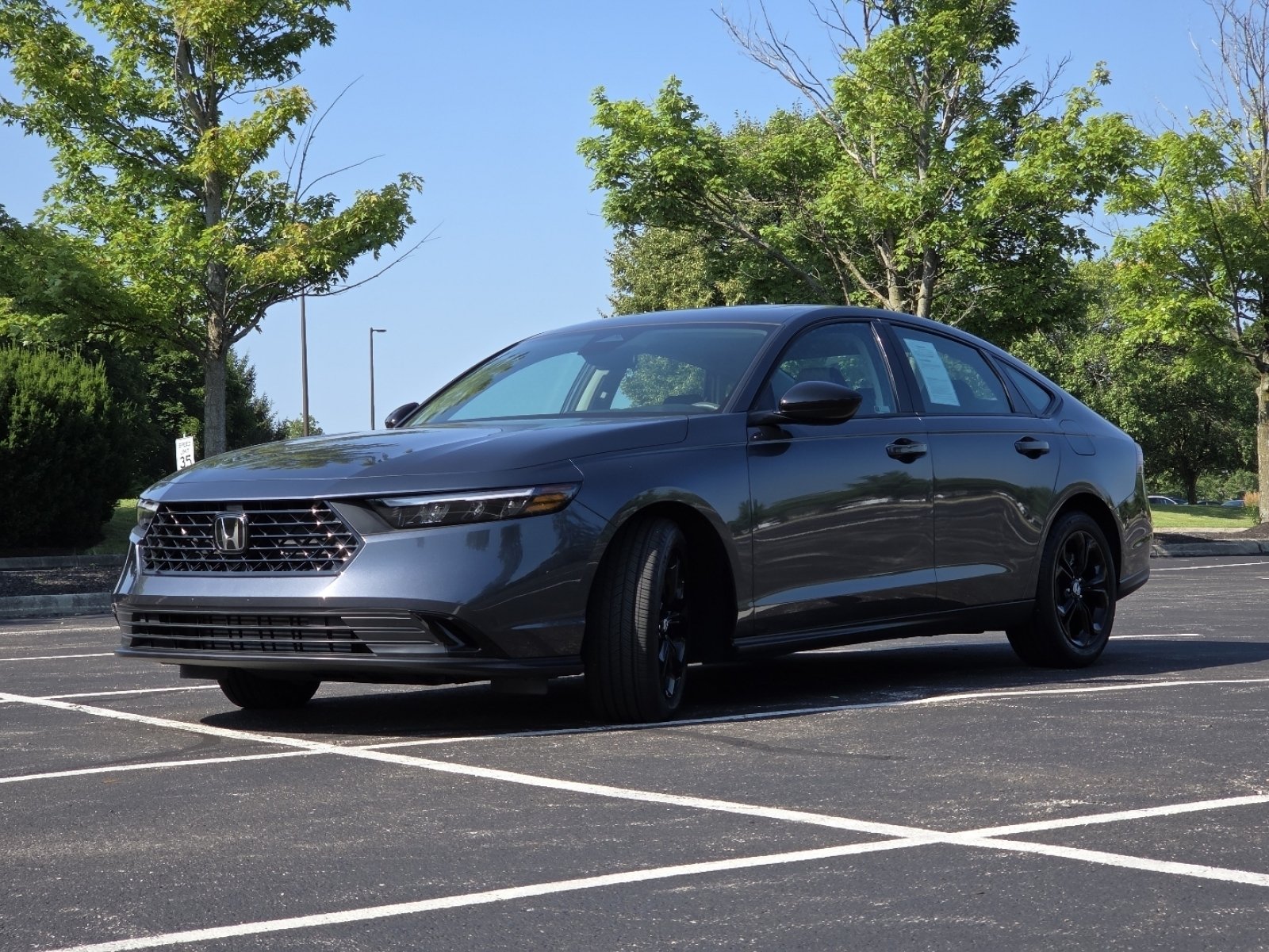 Certified Used 2025 Meteorite Gray Metallic Honda SE image 16