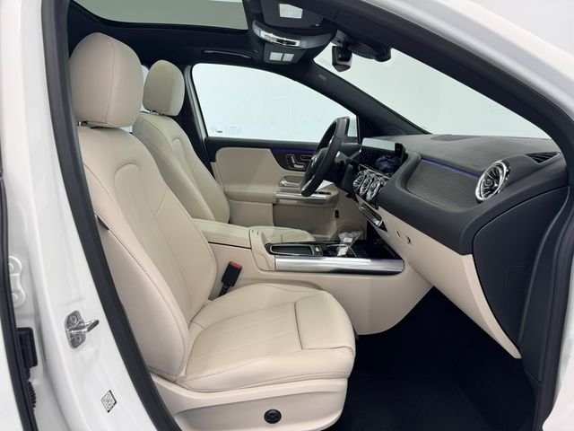 New 2026 Polar White Mercedes-Benz GLA 250 image 19
