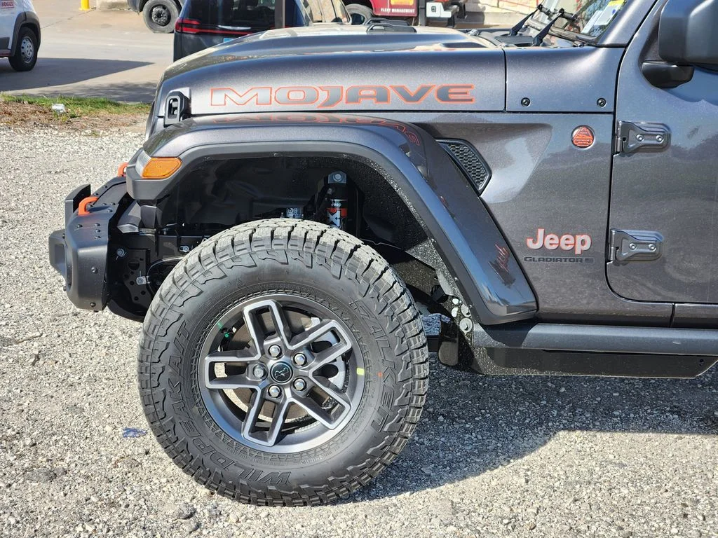 New 2026 Granite Crystal Metallic Clear-Coat Exterior Paint Jeep Mojave X image 8