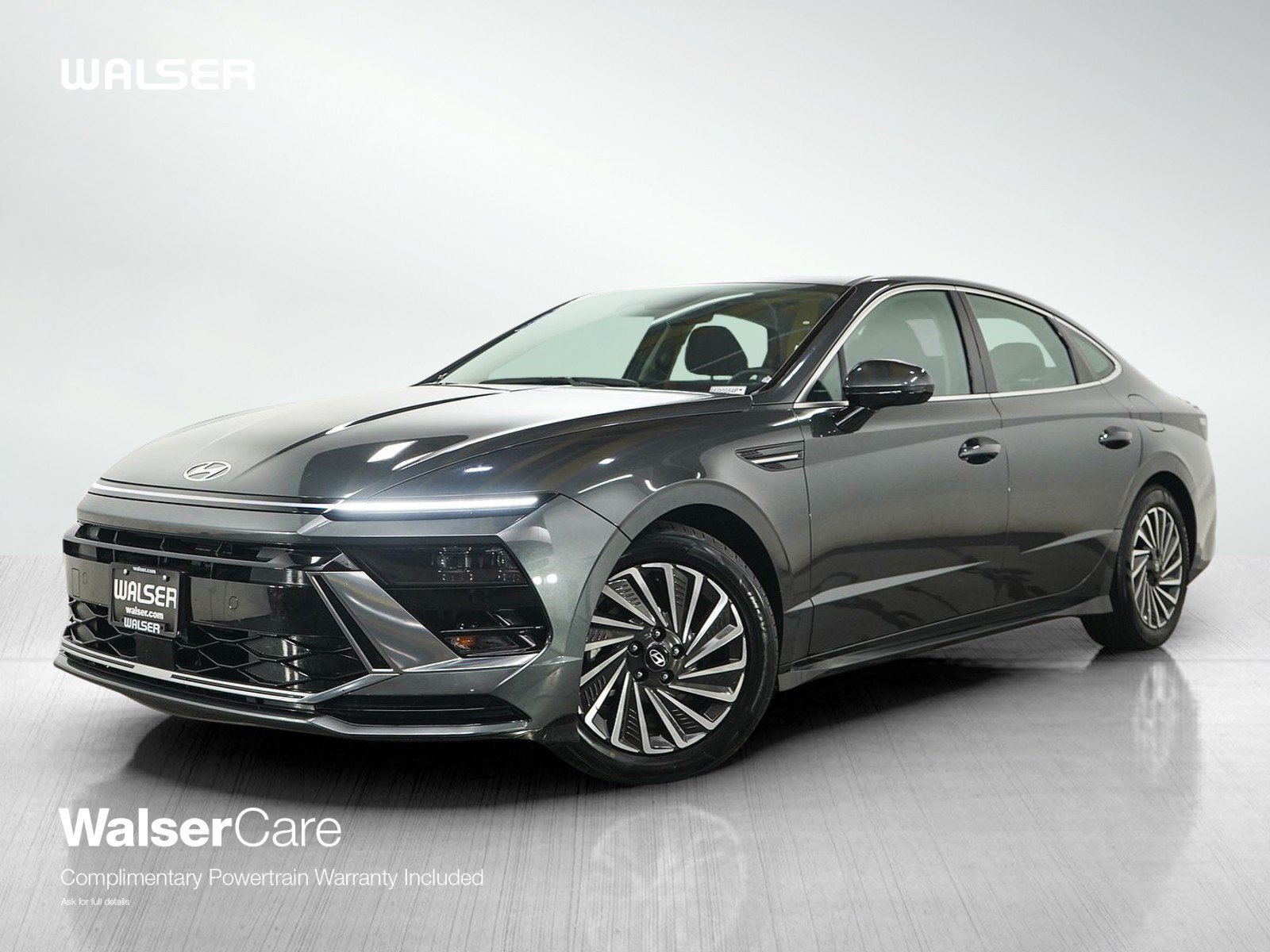 Used 2025 Portofino Gray Hyundai SEL FWD image 1