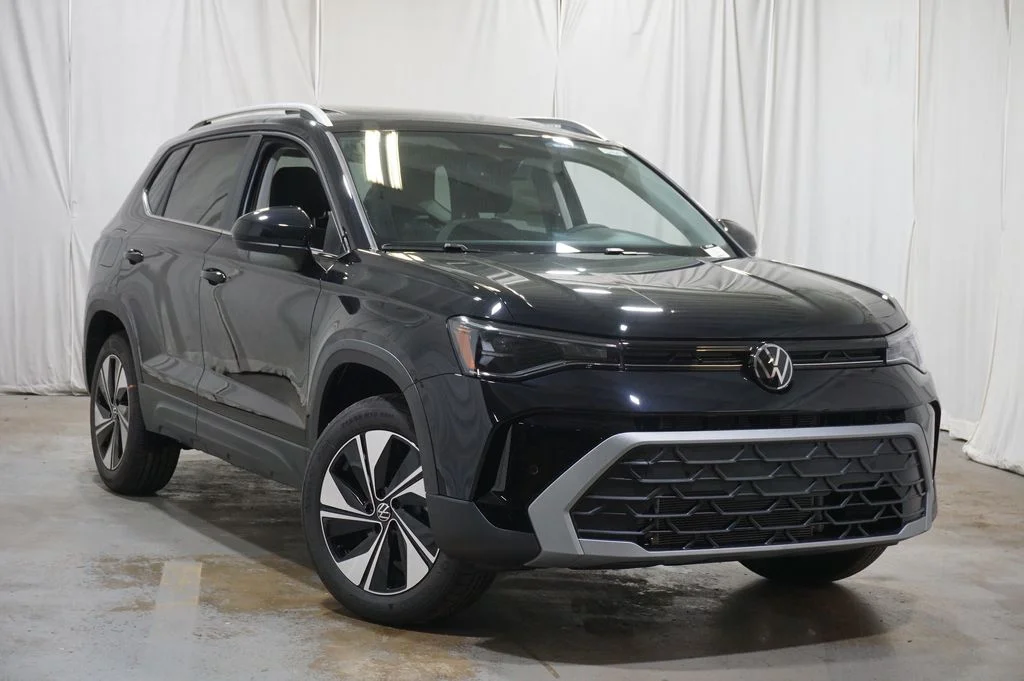New 2026 Black Volkswagen 1.5T SE image 2