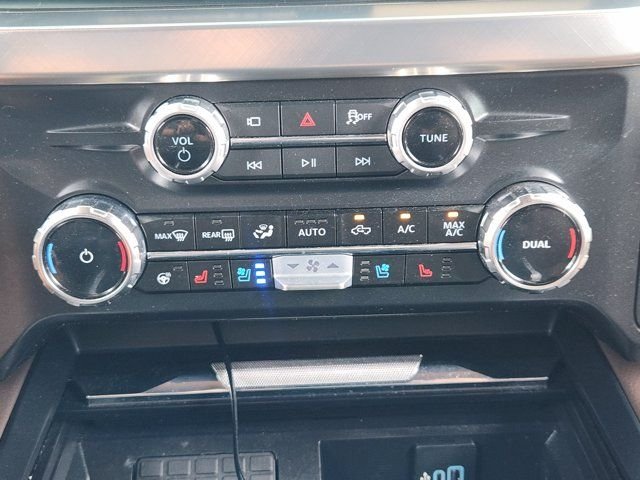 Used 2025 White Ford King Ranch image 19