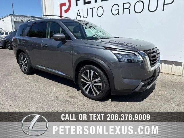 2024 Nissan Pathfinder Platinum 4WD's photo