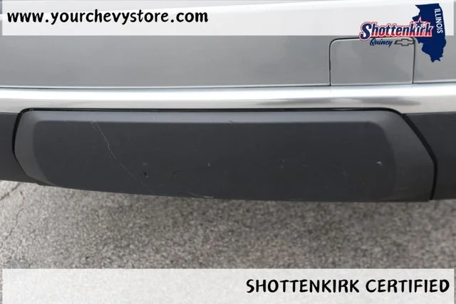 Used 2023 Silver GMC Denali image 5