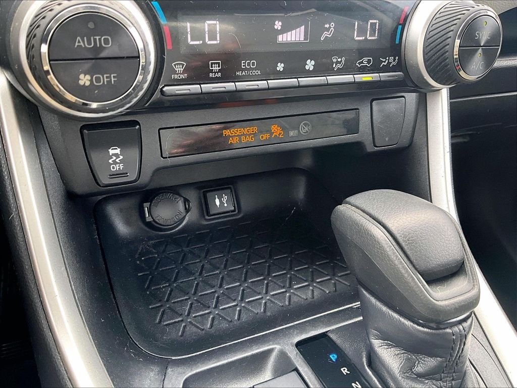 Used 2019 Black Toyota XLE image 25