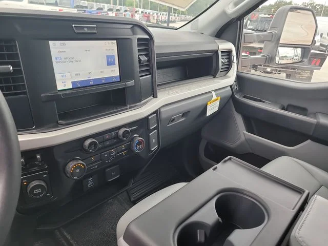 New 2026 Oxford White Ford XL image 20