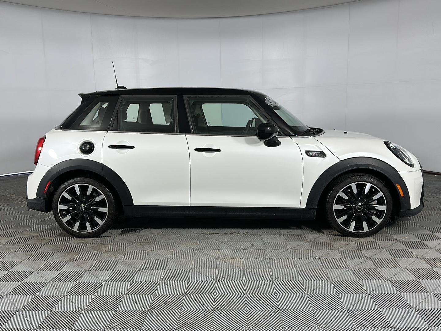 Used 2024 Nanuq White Metallic MINI Cooper S image 23