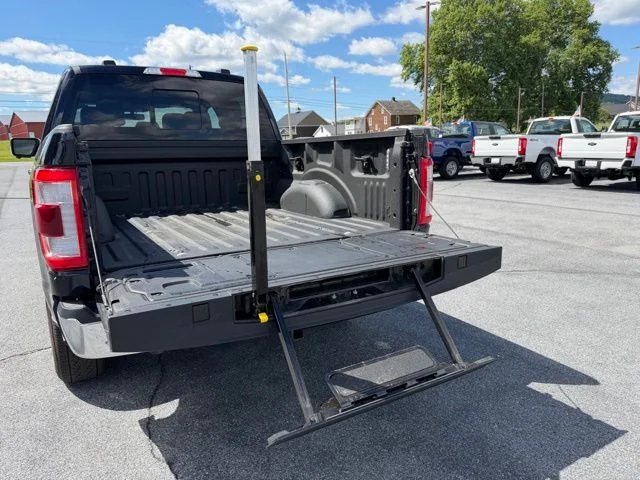 Used 2023 Blue Ford Lariat image 24