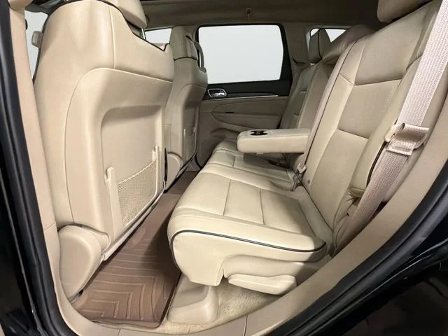 Used 2017 Black Jeep Overland image 24