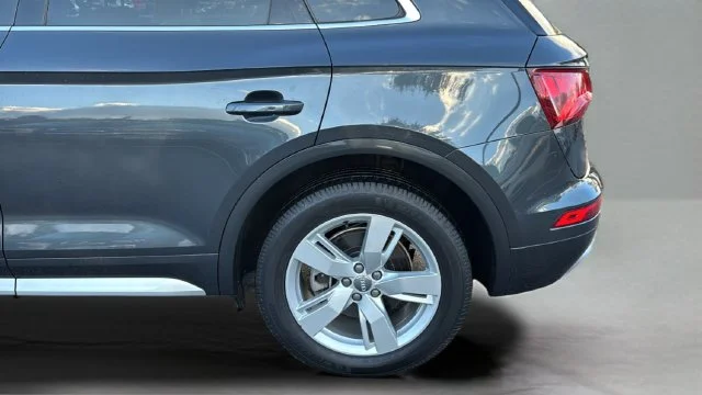 Used 2018 Gray Audi 2.0T image 33