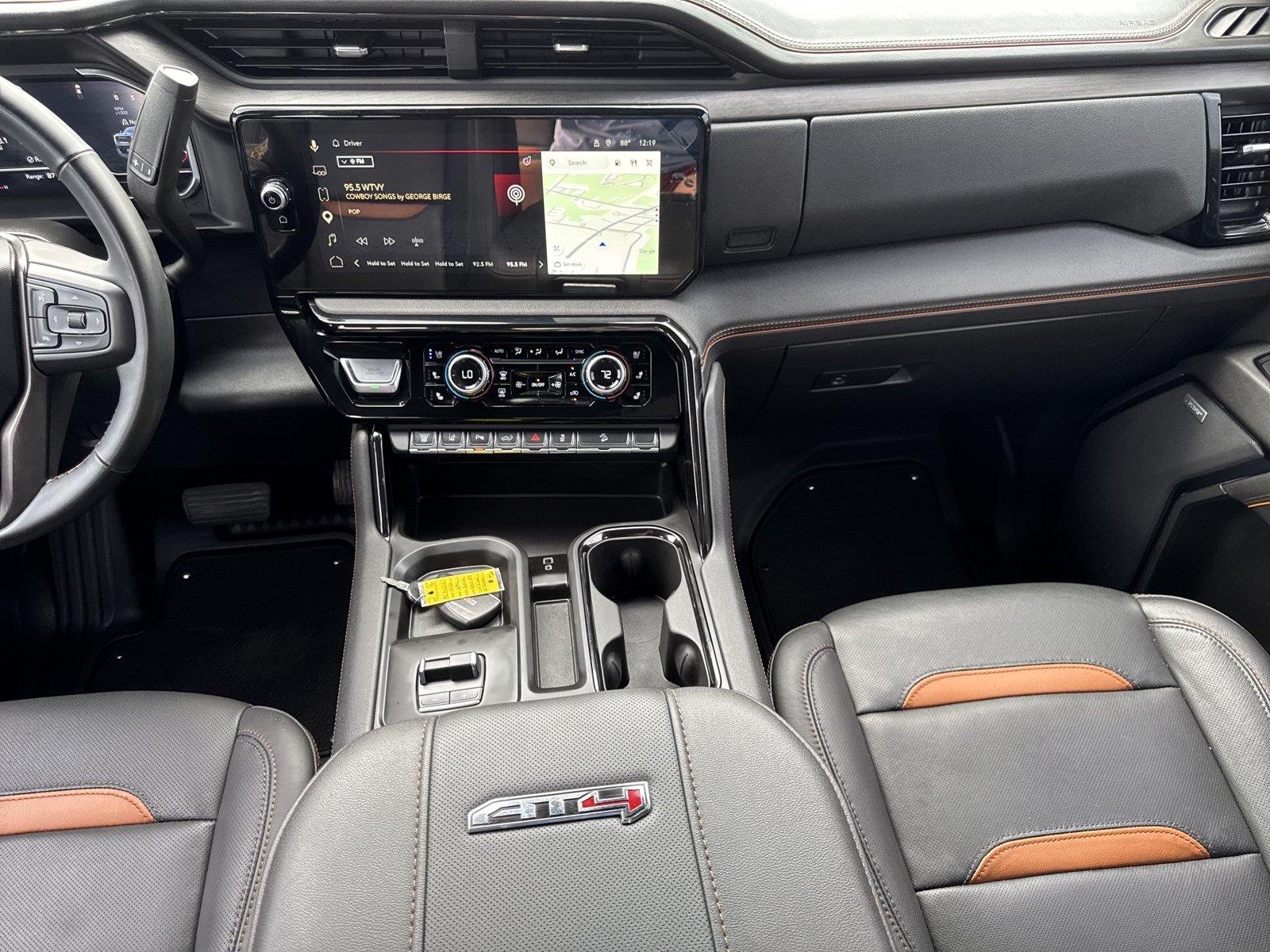 Used 2025 Sterling Metallic GMC AT4 image 15