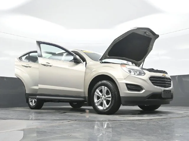 2016 Chevrolet Equinox LS - Photo 32