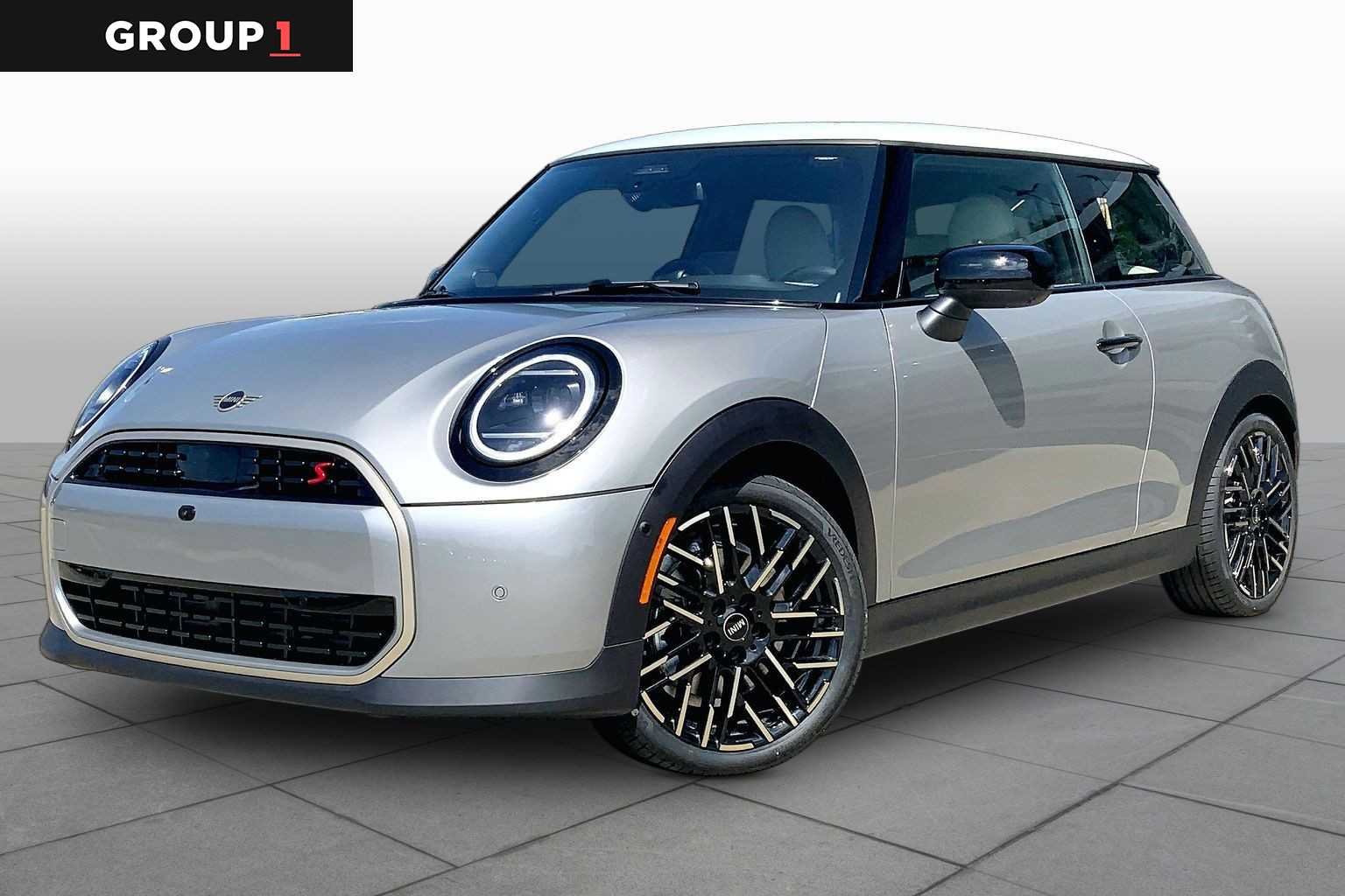 2026 MINI Hardtop Cooper S's photo