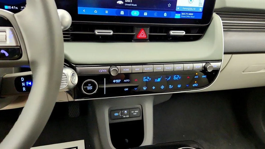 Used 2025 Digital Teal Hyundai Limited AWD image 17