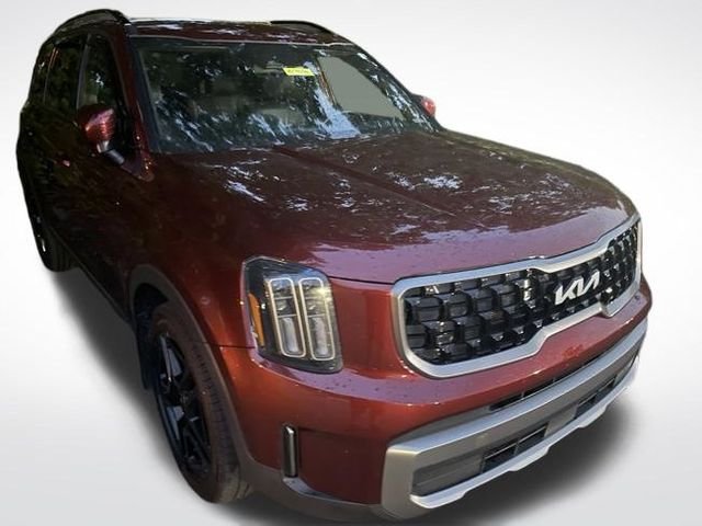 Used 2023 Dawning Red Kia EX X-Line image 9