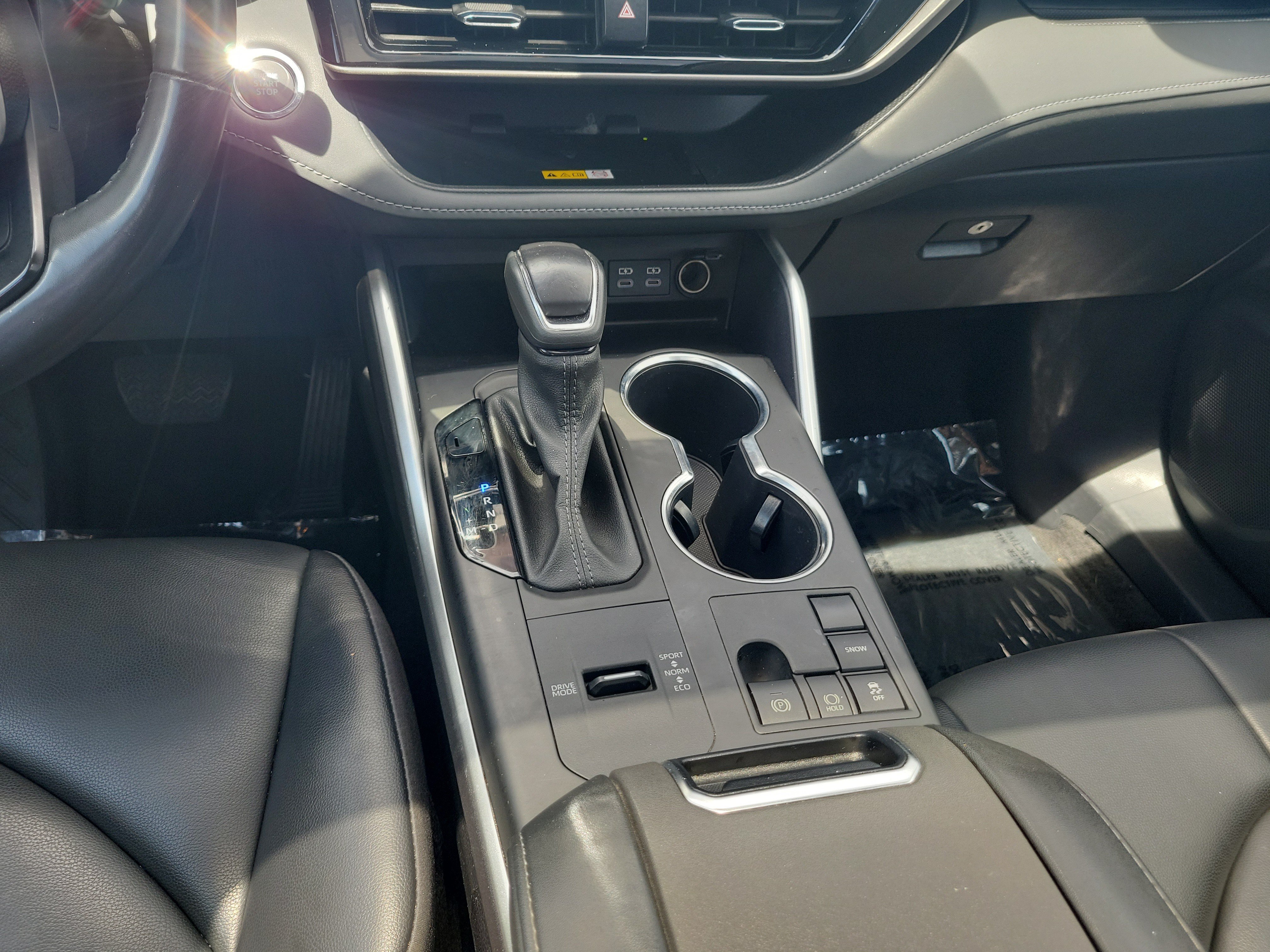 Used 2020 Billet Silver Metallic Clearcoat Jeep Altitude image 21