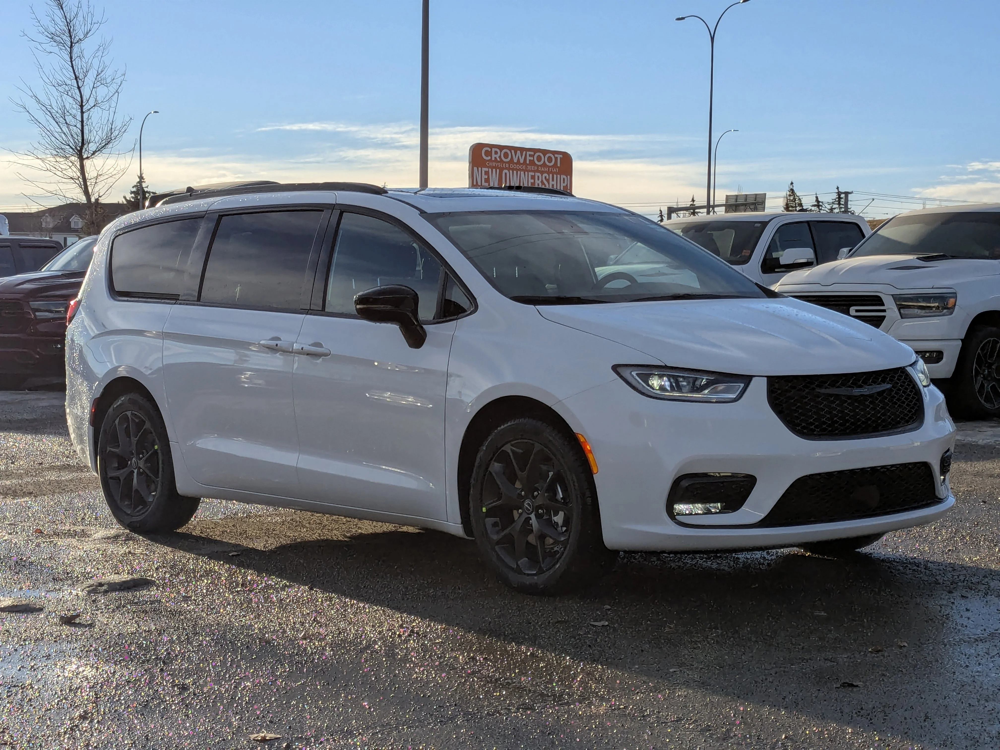 New 2026 White Chrysler Select - - Full Sunroof - S Appearance Package - 20 Foreshadow Wheels - Stow n Go & More image 2