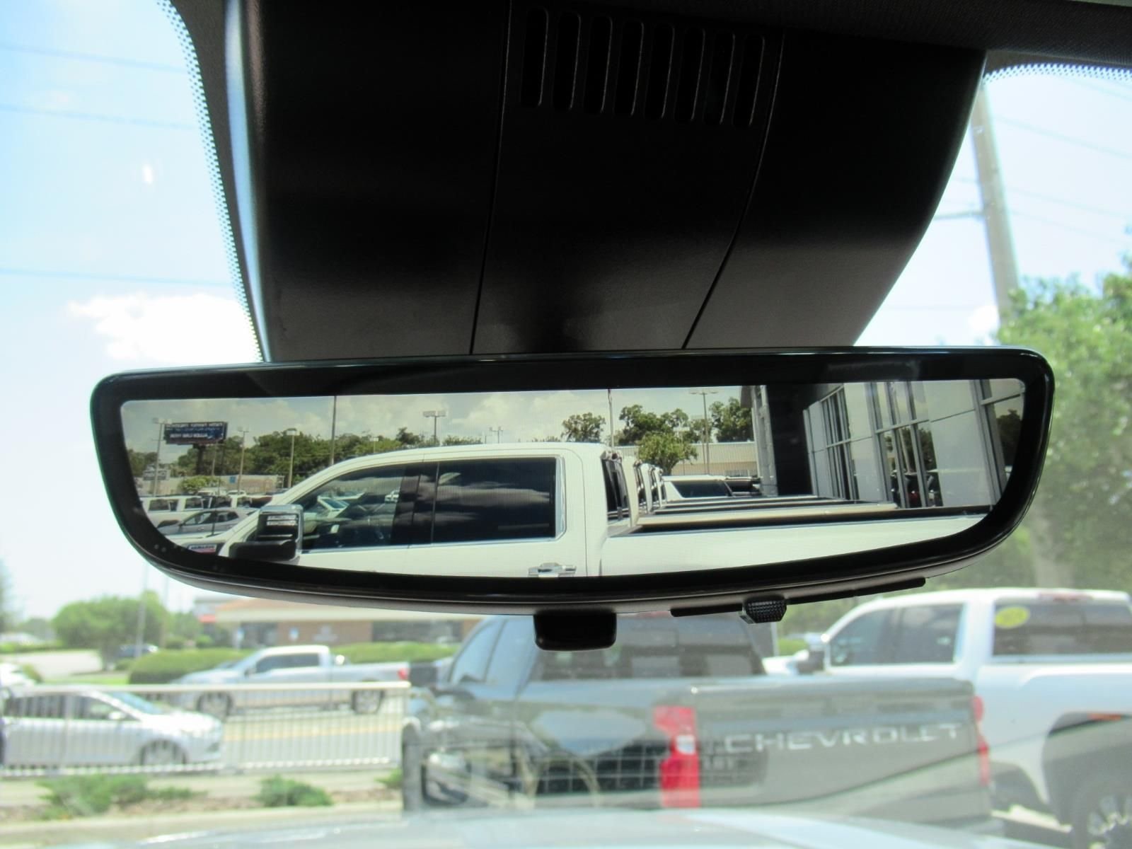 Used 2026 Silver GMC Denali image 27