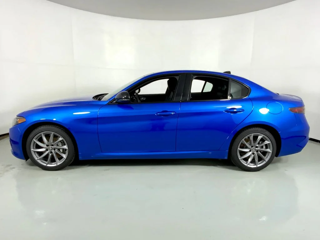 New 2026 Misano Blue Metallic Exterior Paint Alfa Romeo Sprint image 9