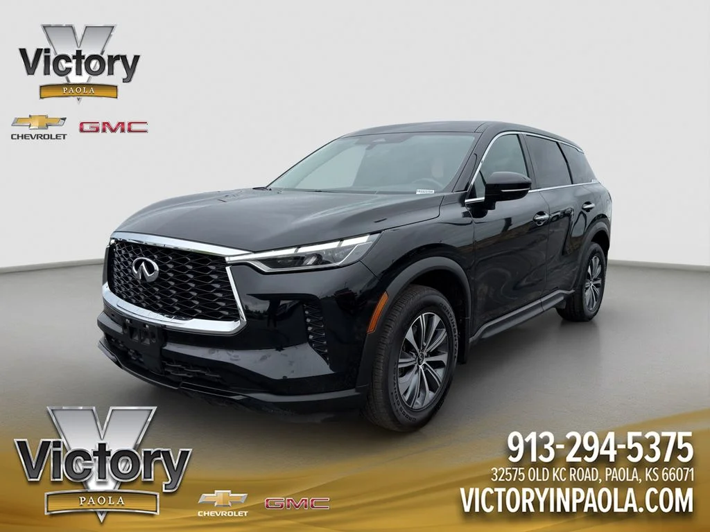 Used 2024 Black INFINITI PURE image 1