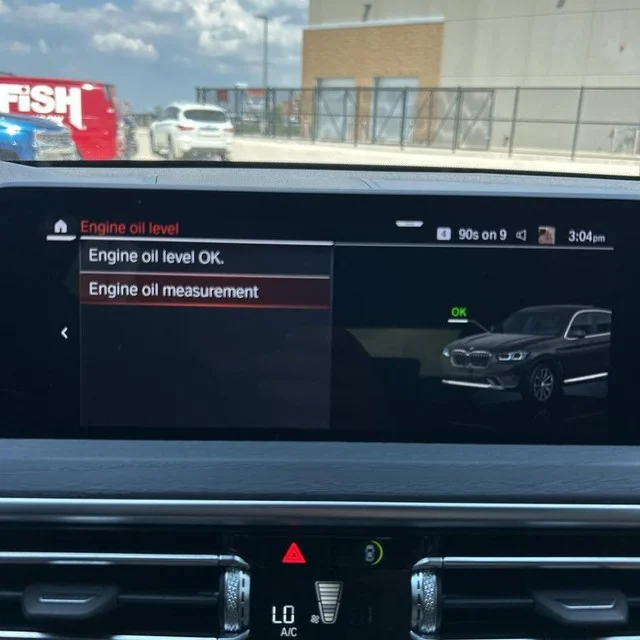 Used 2023 Jet Black BMW xDrive30i image 16