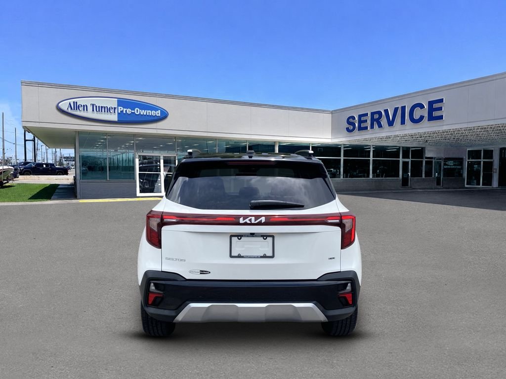 Used 2026 Clear White/Black Roof Kia SX image 7