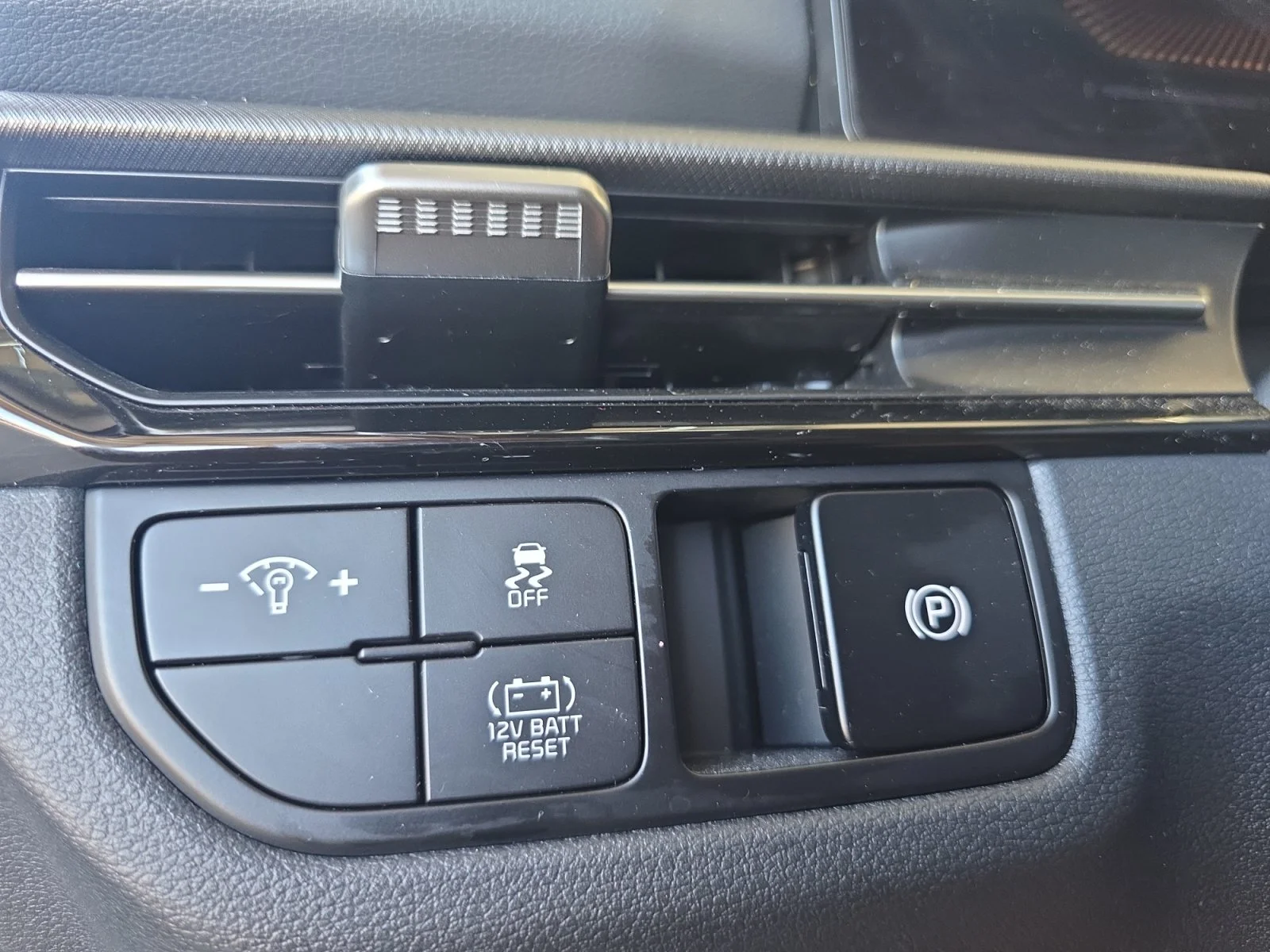 Certified Used 2026 Fusion Black Kia LX image 25