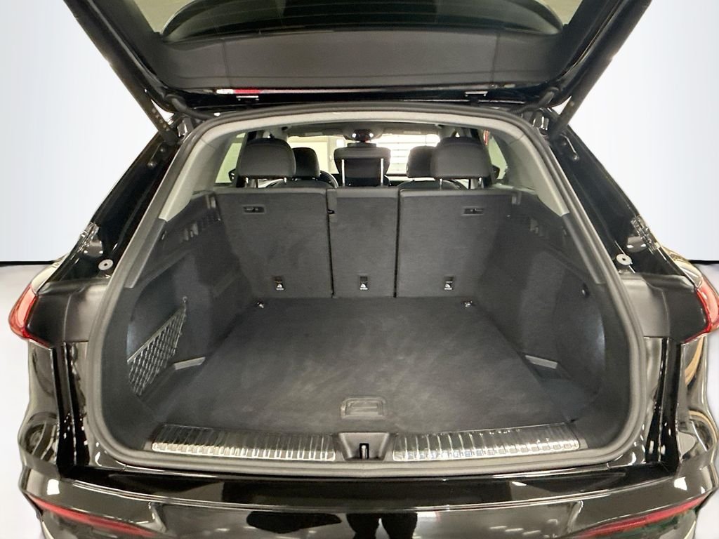 Used 2025 Black Metallic Audi 2.0T Premium Plus image 27