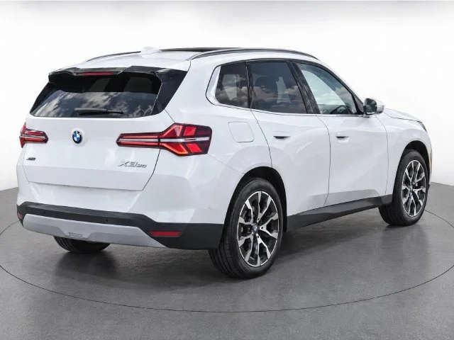 Used 2025 White BMW 30 xDrive image 3