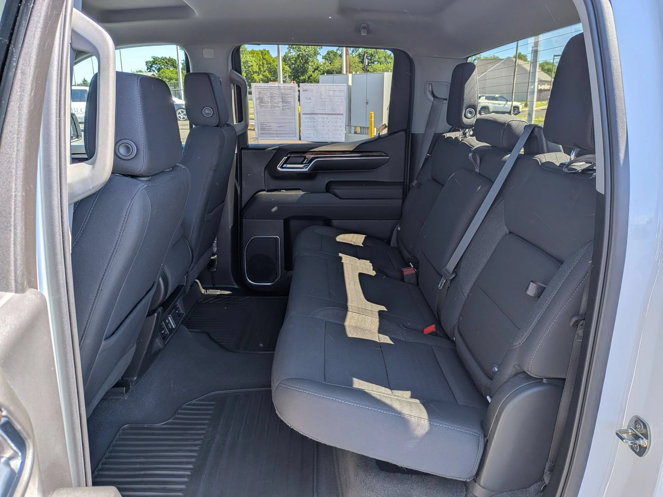 Used 2023 Summit White GMC Elevation image 24