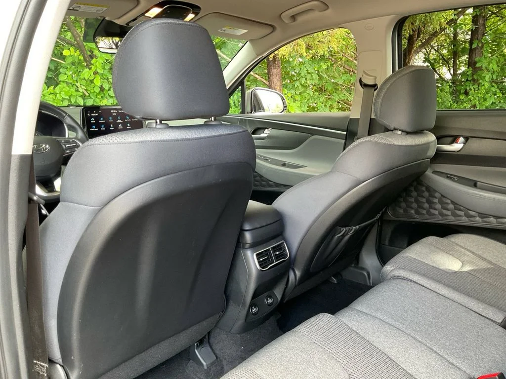 Used 2023 Silver Hyundai SEL image 32