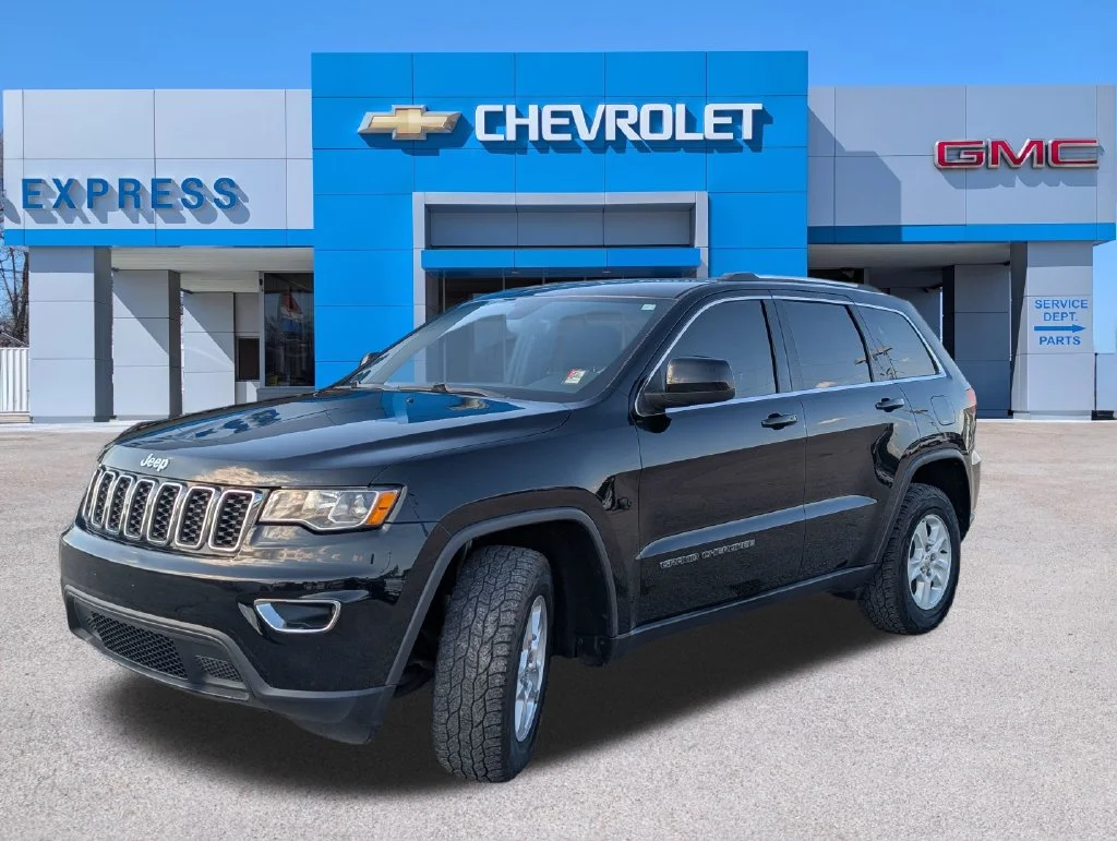 Used 2017 Black Jeep Laredo image 7