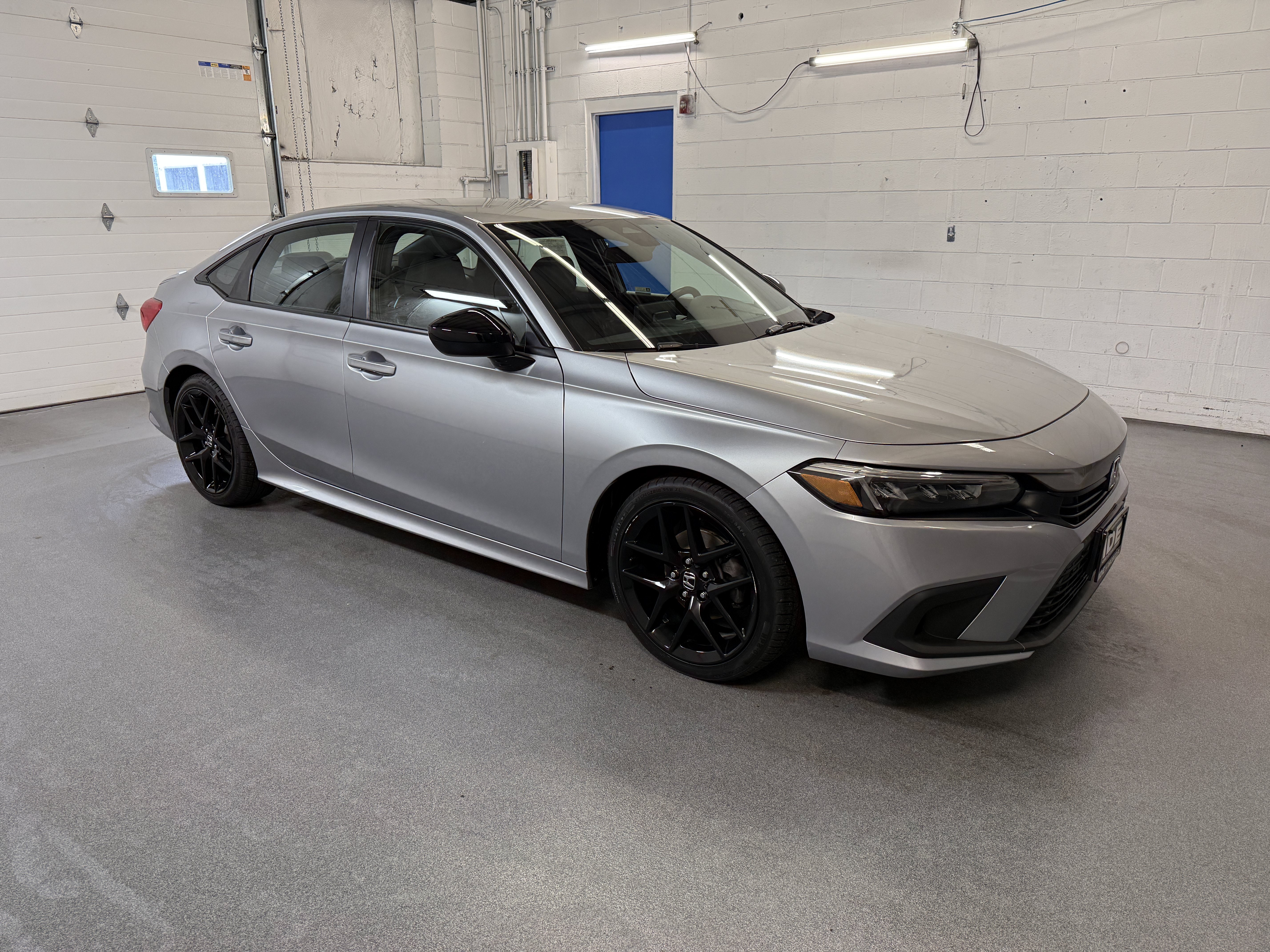 Certified Used 2023 Lunar Silver Metallic Honda Sport image 37