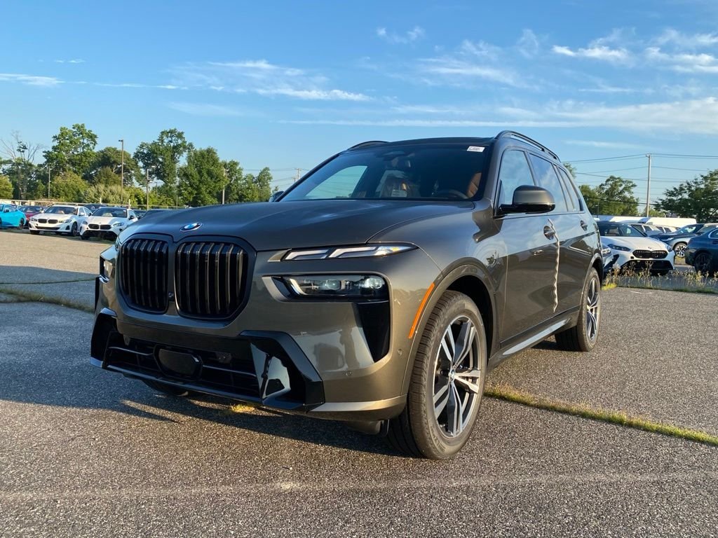2027 BMW X7