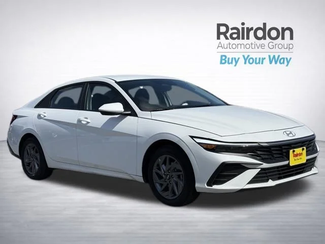 2024 Hyundai Elantra 2.0 SEL IVT's photo