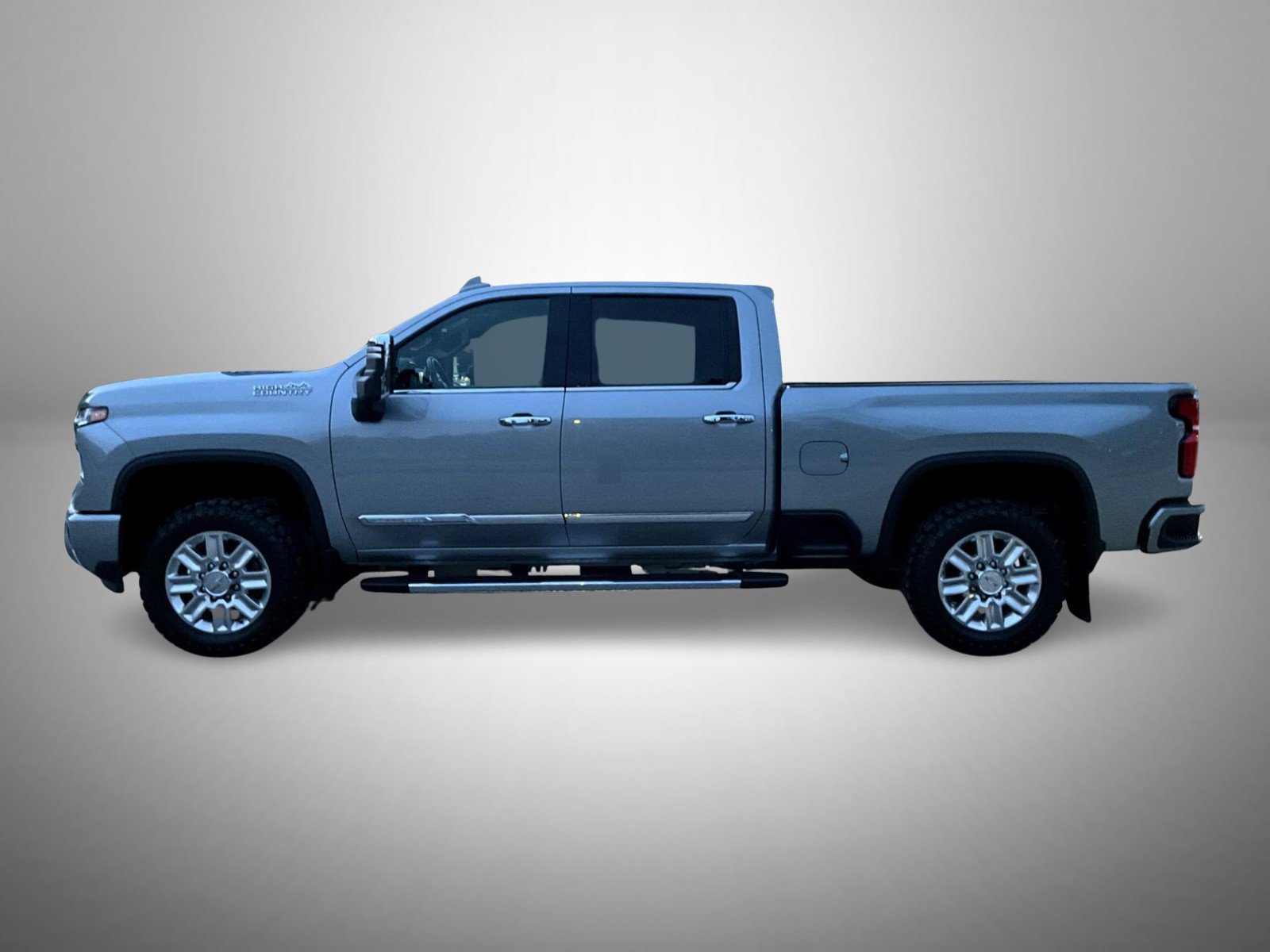 Used 2024 Gray Chevrolet High Country image 8